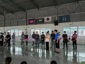 បុគ្គលិកឆ្នើមទទួលបានរង្វាន់