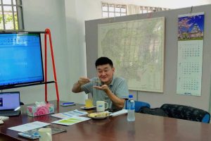 សួនផ្កាផ្លូវចូលក្រុមហ៊ុន​NLG