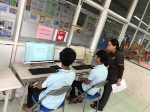 សកម្មភាពបុគ្គលិកការិយាល័យជួយបង្រៀនកុំព្យូទ័រ