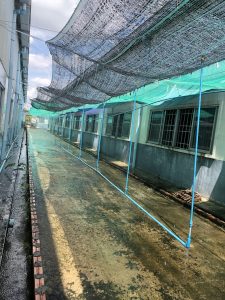 បើកទឹកដើម្បីកាត់បន្ថយកម្ដៅក្នុងរោងចក្រ